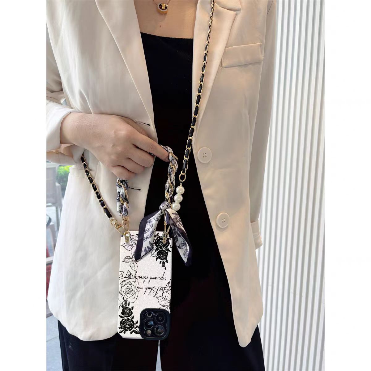 Shockproof Scarves Phone Chain Crossbody long chain Phone Case for iPhone 16/15/14/13